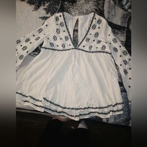 Boho Chic Embroidered Blouse Fate brand size L